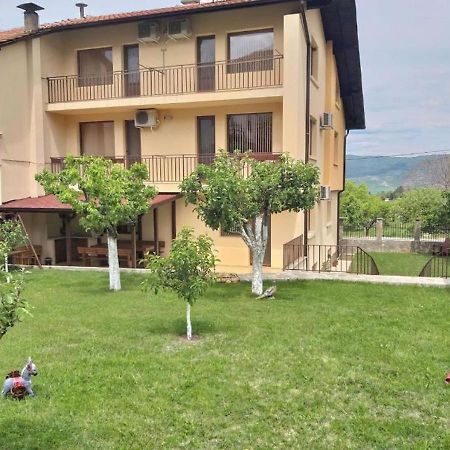 Къща За Гости Демика Sapareva Banya Exterior photo