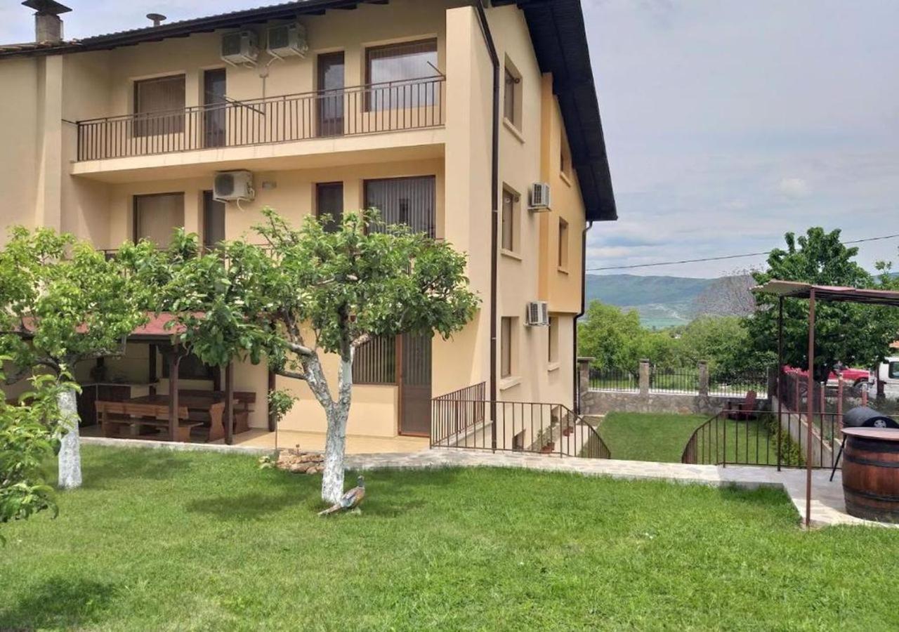 Къща За Гости Демика Sapareva Banya Exterior photo